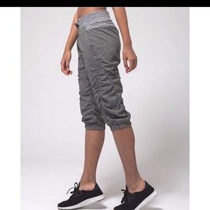 Ivivva Unlined Studio Crop Pant Sz 14 girls